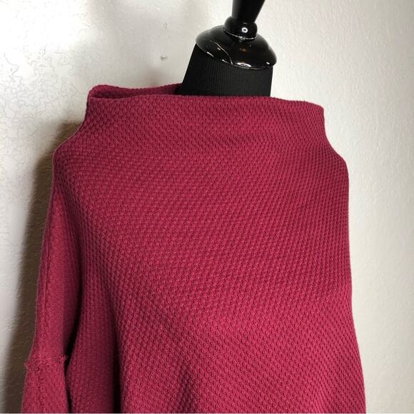 We the Free maroon red waffle thermal knit split back bell sleeve top size Small - Picture 3 of 16